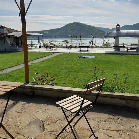 Family Hotel Belvedere Dŭlgopol Zewnętrze zdjęcie
