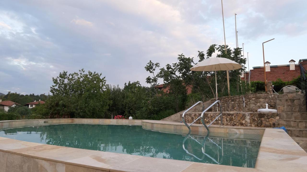 Family Hotel Belvedere Dŭlgopol Zewnętrze zdjęcie