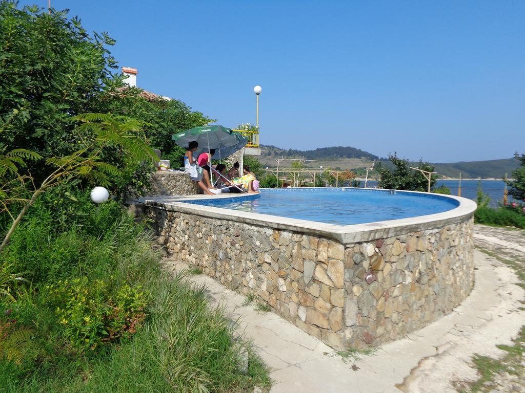 Family Hotel Belvedere Dŭlgopol Zewnętrze zdjęcie