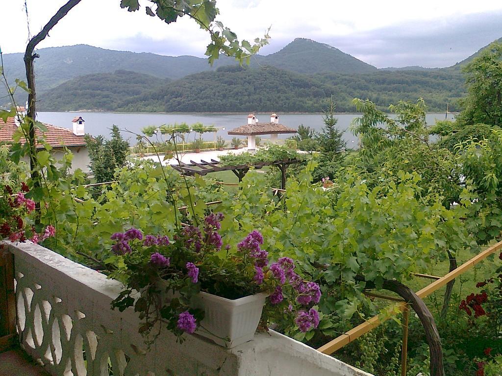 Family Hotel Belvedere Dŭlgopol Zewnętrze zdjęcie