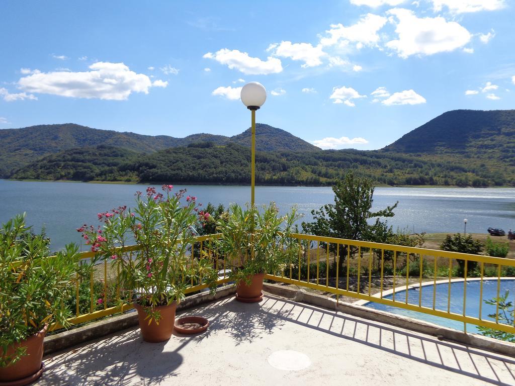 Family Hotel Belvedere Dŭlgopol Zewnętrze zdjęcie