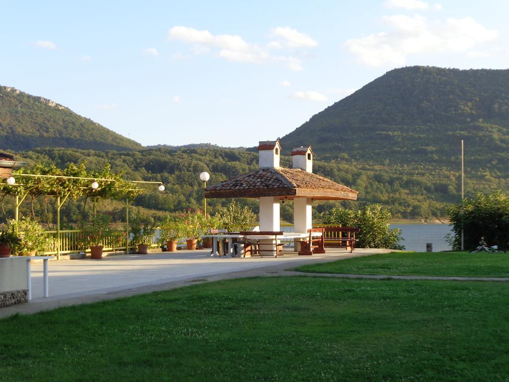 Family Hotel Belvedere Dŭlgopol Zewnętrze zdjęcie